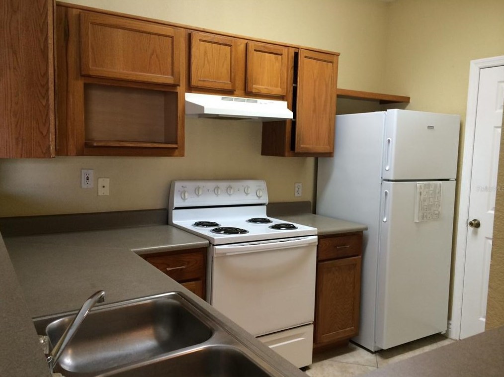 3702 Palm Desert Ln, Orlando, FL 32839-3268