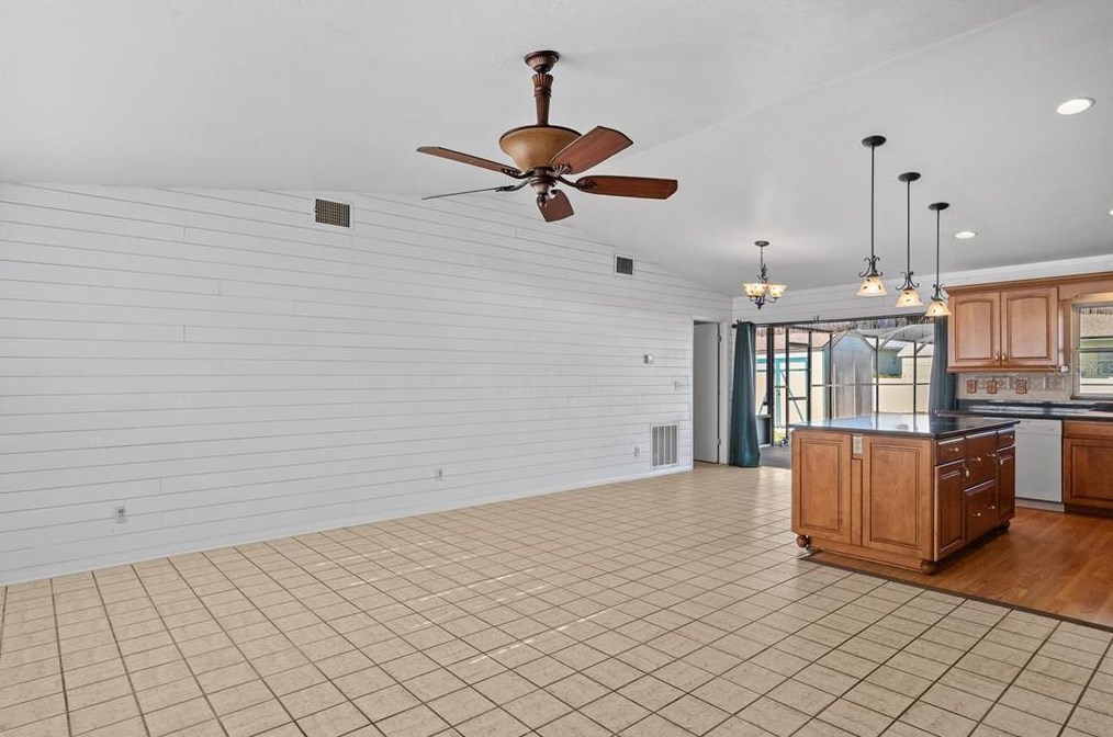 1211 Garland Ave, Sebring, FL 33875