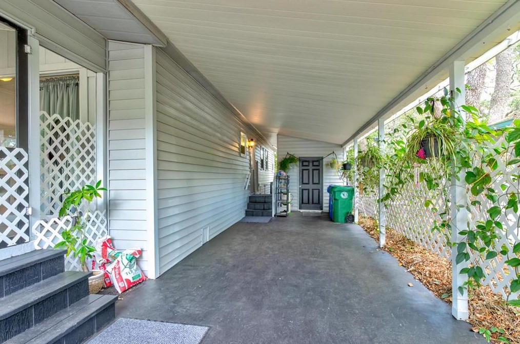 404 N Niblick Ln, Lake Mary, FL 32746