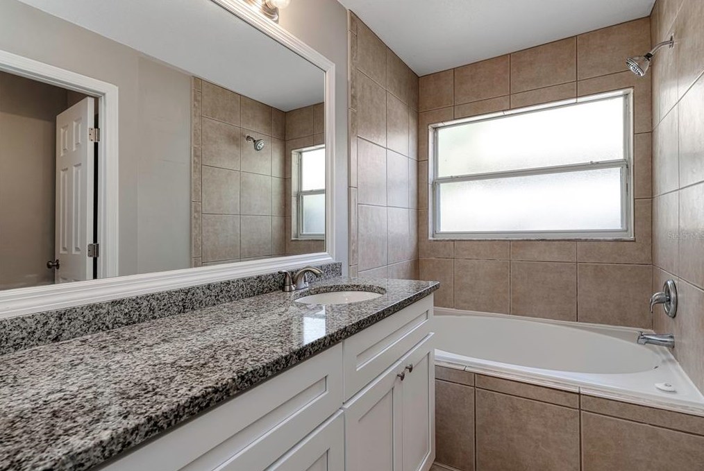 4208 Boca Woods Dr, Orlando FL  32826-2610 exterior