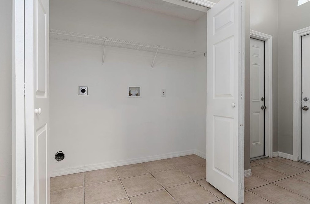 4208 Boca Woods Dr, Orlando FL  32826-2610 exterior