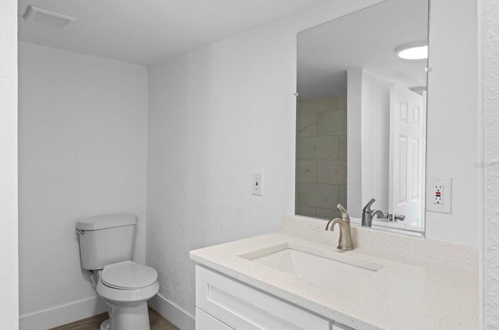 4626 Goddard Ave, Orlando FL  32804-1140 exterior