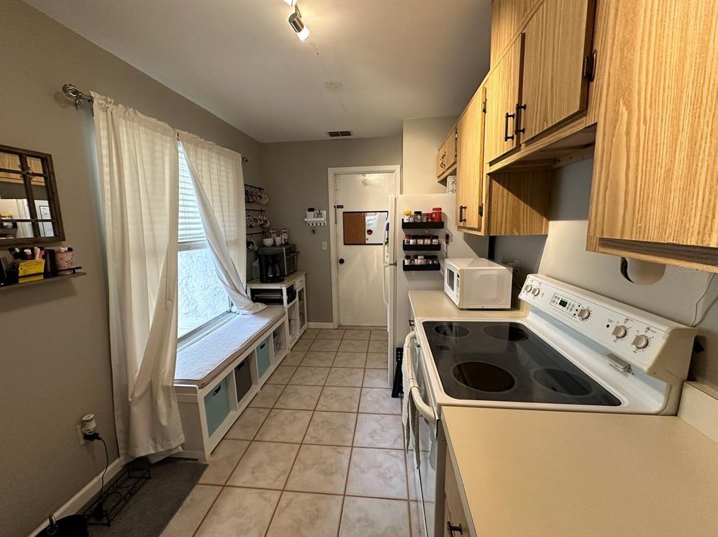 207 Hill St, Casselberry, FL 32707