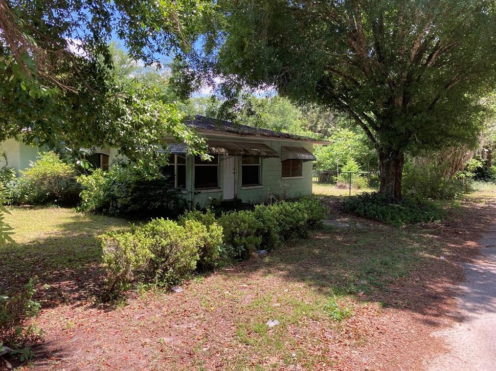 802 High St, Wildwood FL  34785-4328 exterior