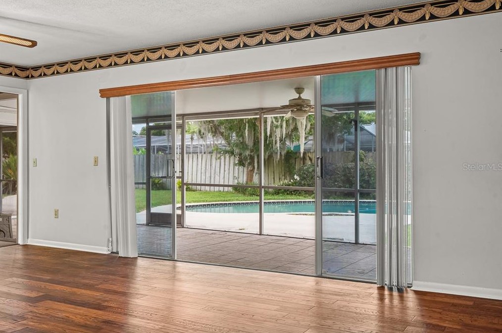 526 Parkwood Ct, Altamonte Springs FL 32714 exterior