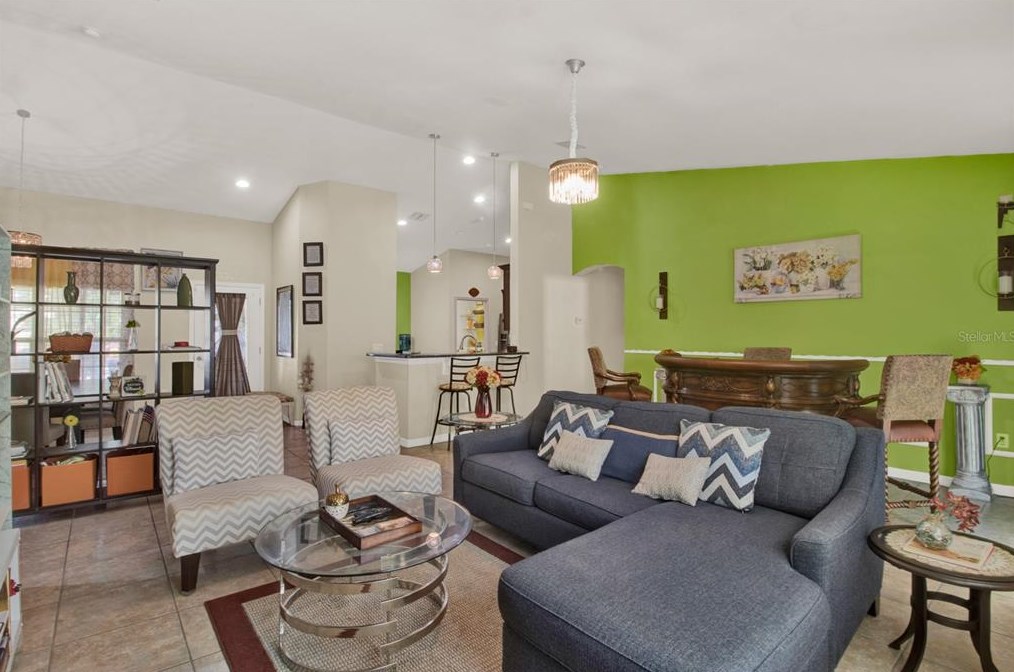 3844 Gulf Shore Cir, Kissimmee FL  34746-1818 exterior