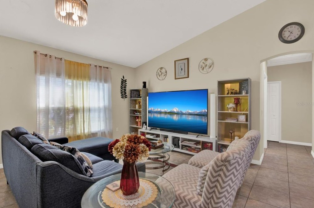 3844 Gulf Shore Cir, Kissimmee FL  34746-1818 exterior