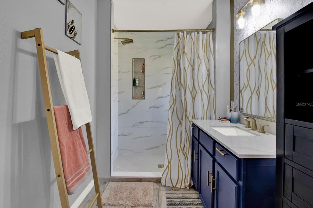 3844 Gulf Shore Cir, Kissimmee FL  34746-1818 exterior