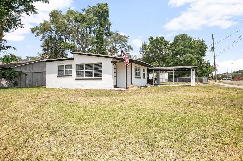 1423 Bear Lake Rd, Apopka, FL 32703