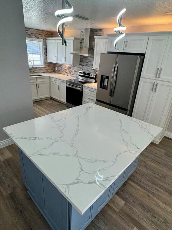 808 Alexander Ave, Deltona FL  32725-7202 exterior