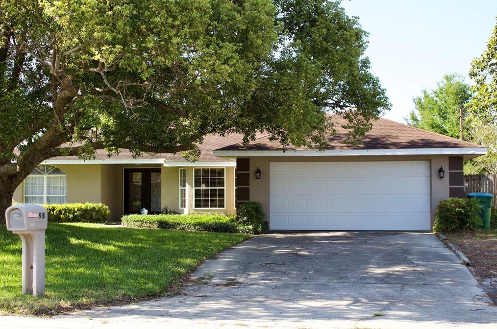 918 Windbrook Dr, Deltona, FL 32725