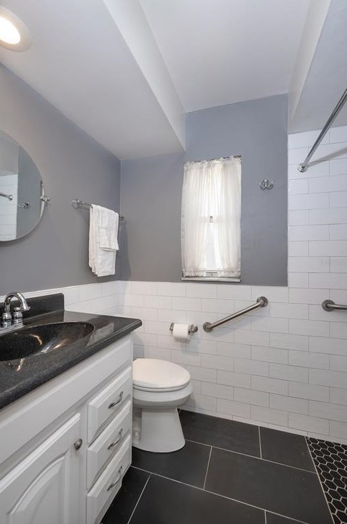 111 Eastern Frk, Longwood FL  32750-2781 exterior