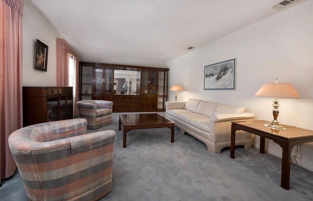 111 Eastern Frk, Longwood FL  32750-2781 exterior