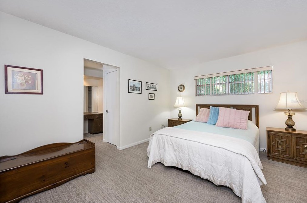 111 Eastern Frk, Longwood FL  32750-2781 exterior