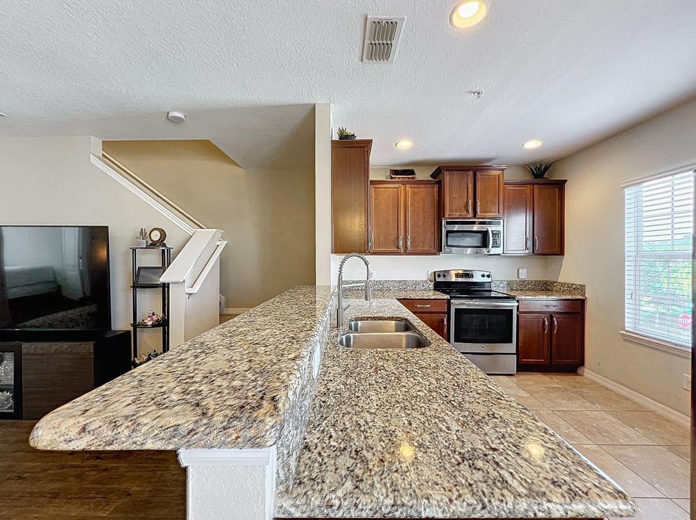 365 Old Farm Ln, Casselberry FL  32708-7109 exterior