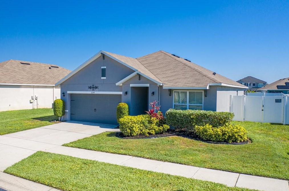 6244 Red Herring Dr, Winter Haven, FL 33881
