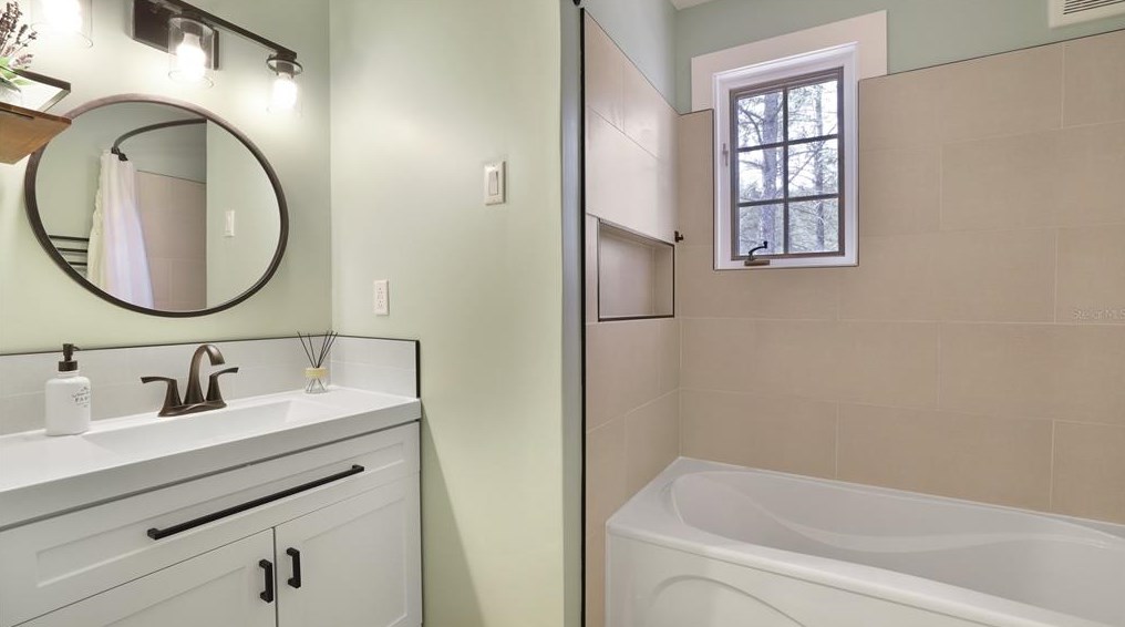 805 Alpine Ct, Kissimmee FL 34758-3401 exterior