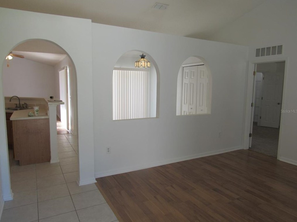 784 Humphrey Cir, Deltona, FL 32738-7952