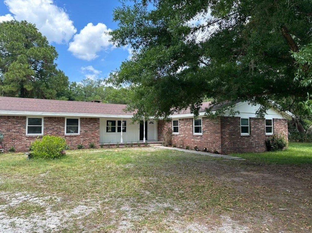 418 Shady Ln, Orange City, FL 32763-9133