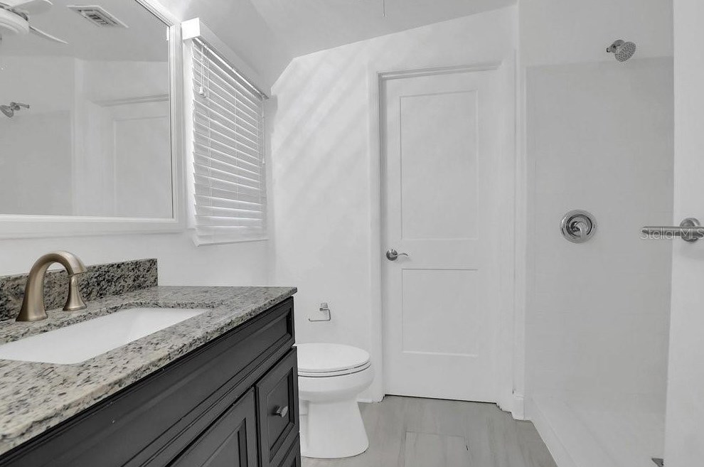 1212 Anderson St, Orlando FL 32805-2553 exterior