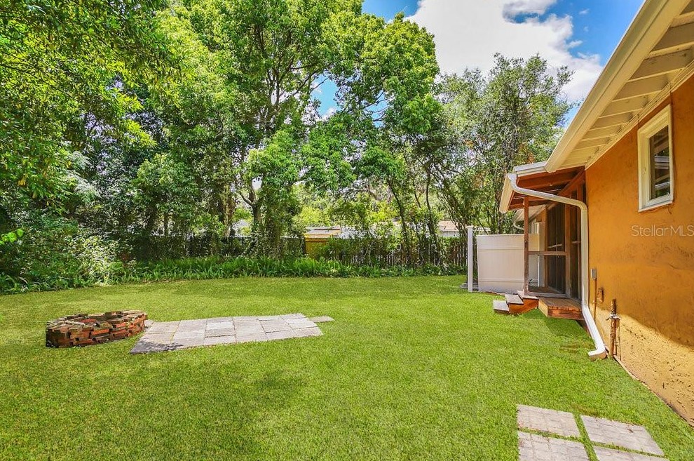 1212 Anderson St, Orlando FL 32805-2553 exterior