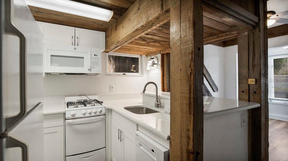 1212 Anderson St, Orlando FL 32805-2553 exterior