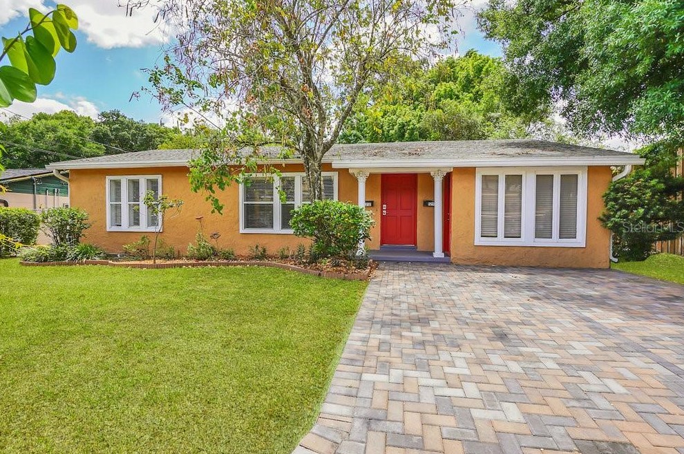 1212 Anderson St, Orlando, FL 32801-4101