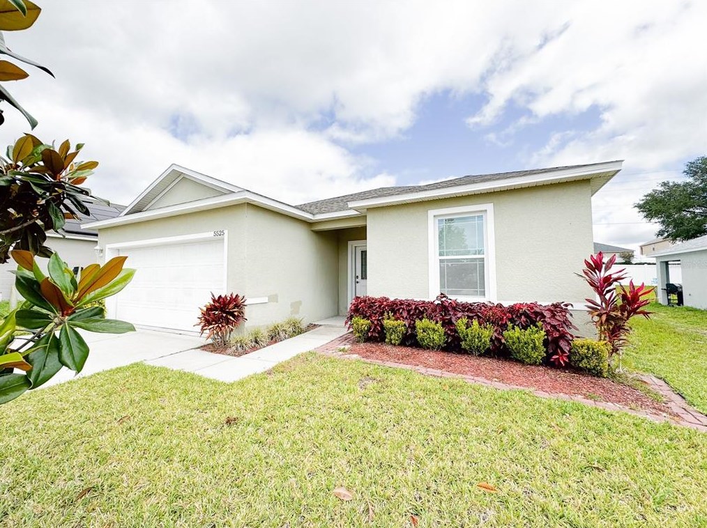 5525 Forest Ridge Dr, Winter Haven, FL 33881-0701