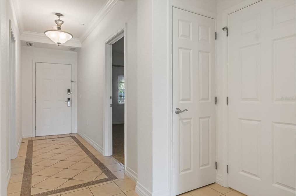 1102 Sunset View Cir, Kissimmee, FL 34747-5200
