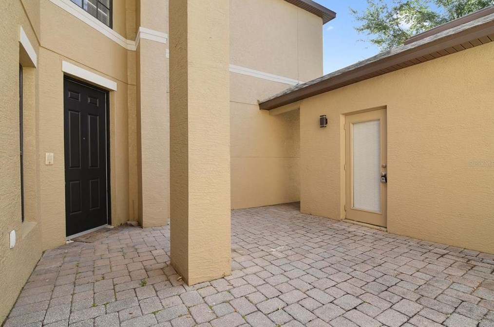 5001 Heartland St, Orlando, FL 32829-8131