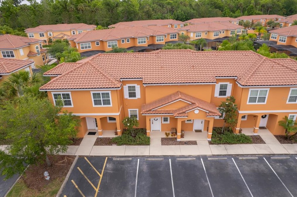 2665 Triumph Way, Kissimmee FL  34746-7138 exterior