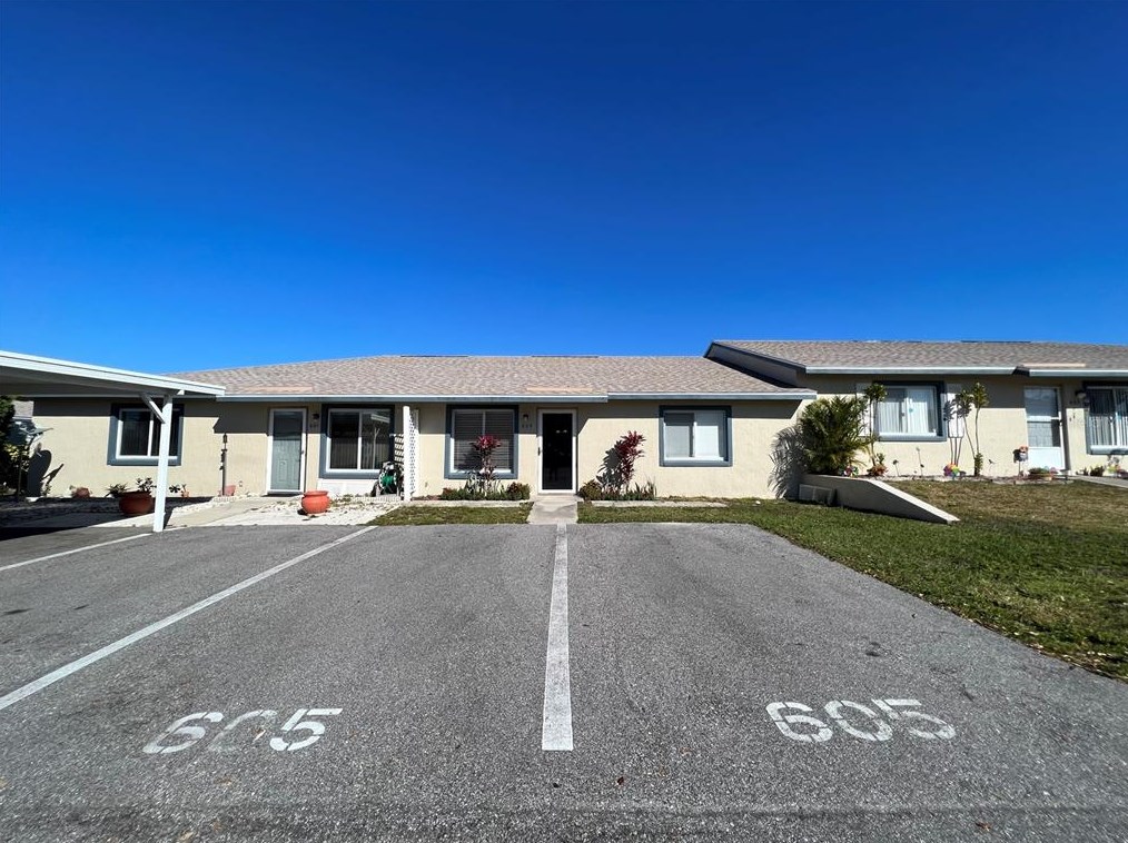 605 Ridge Ter, Winter Haven, FL 33881-5816