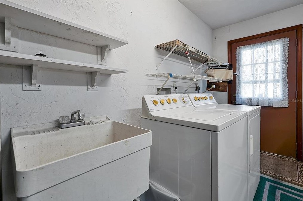 1333 Clayton Dr, Deltona FL  32725-7453 exterior