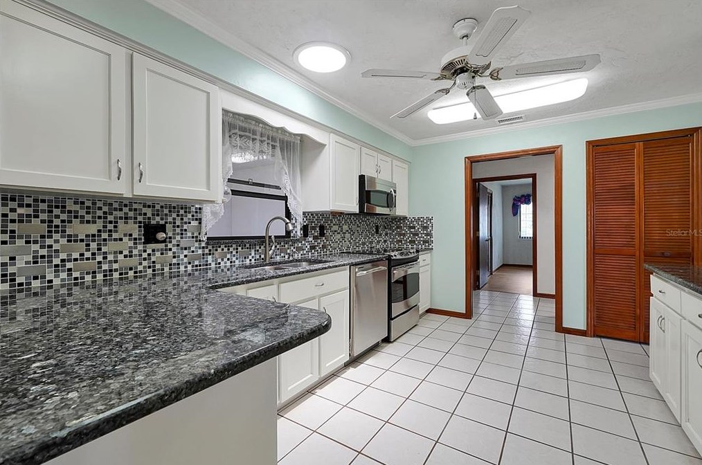 1333 Clayton Dr, Deltona FL  32725-7453 exterior