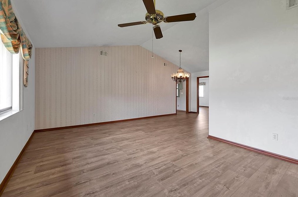 1333 Clayton Dr, Deltona FL  32725-7453 exterior