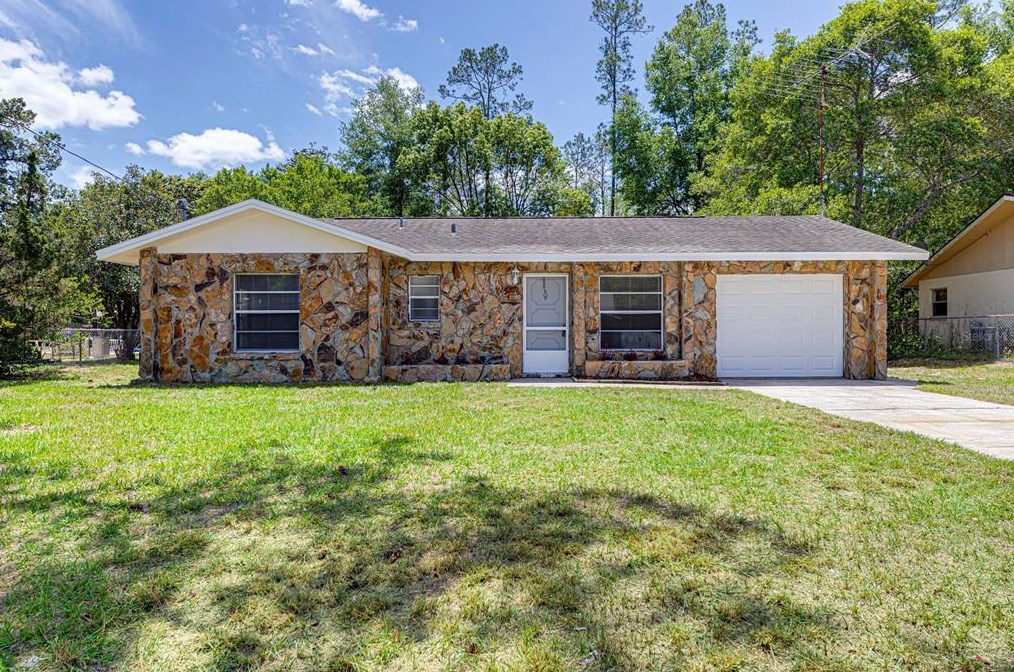 21180 Raintree St, Dunnellon, FL 34431-3460
