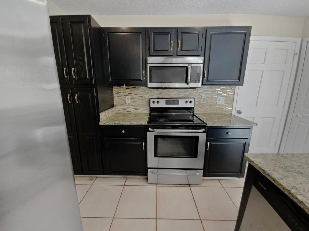 669 Barrington Cir, Casselberry, FL 32708