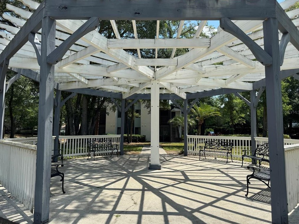 184 Riverbend Dr, Altamonte Springs FL  32714-6850 exterior