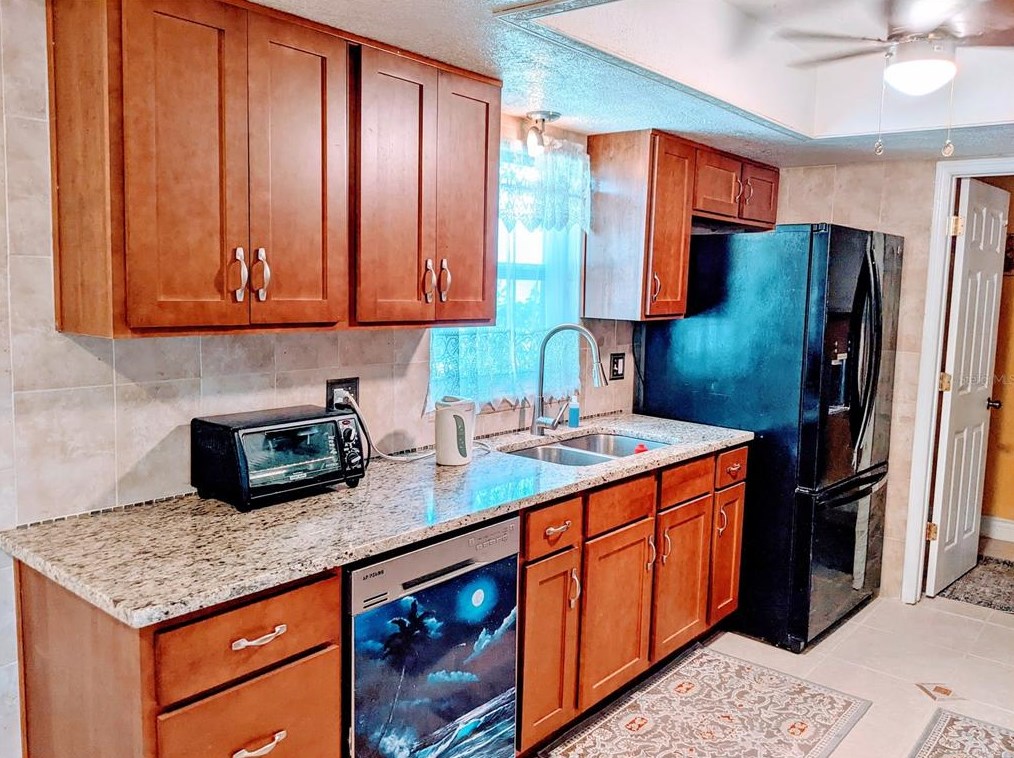 42 Lantana Dr, De Bary FL  32713-2449 exterior
