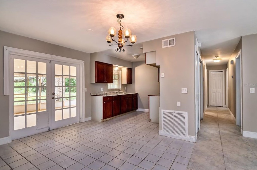 7125 Clarcona Ocoee Rd, Orlando FL 32818-1227 exterior