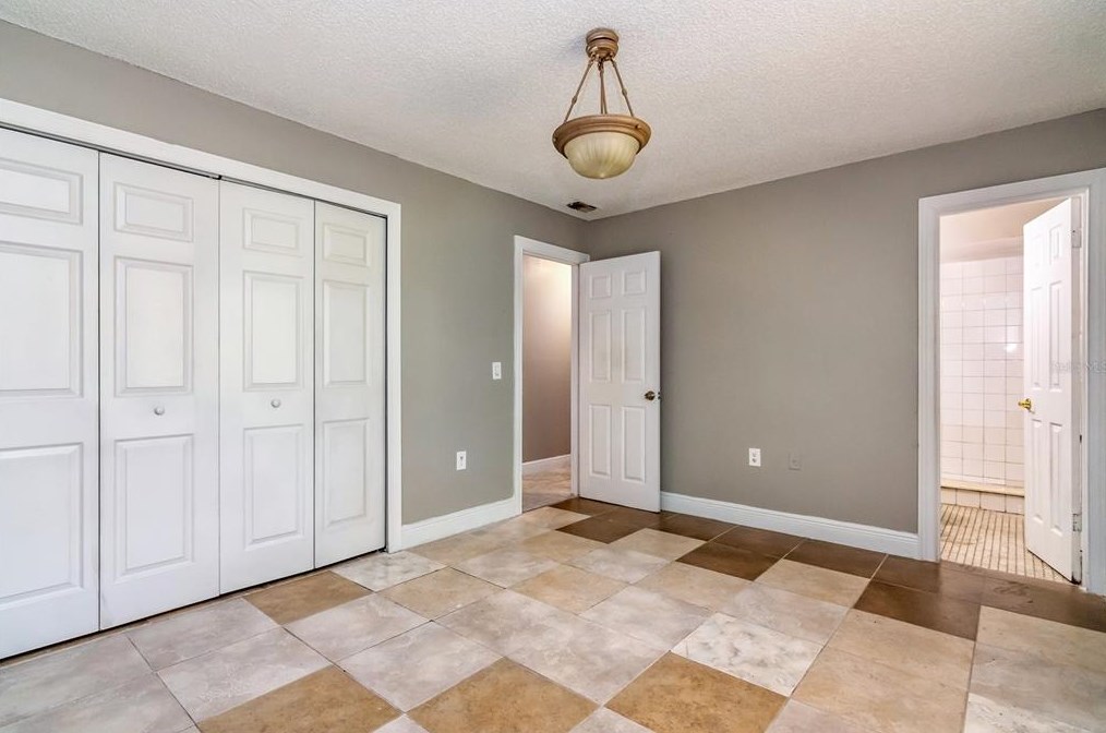 7125 Clarcona Ocoee Rd, Orlando FL 32818-1227 exterior