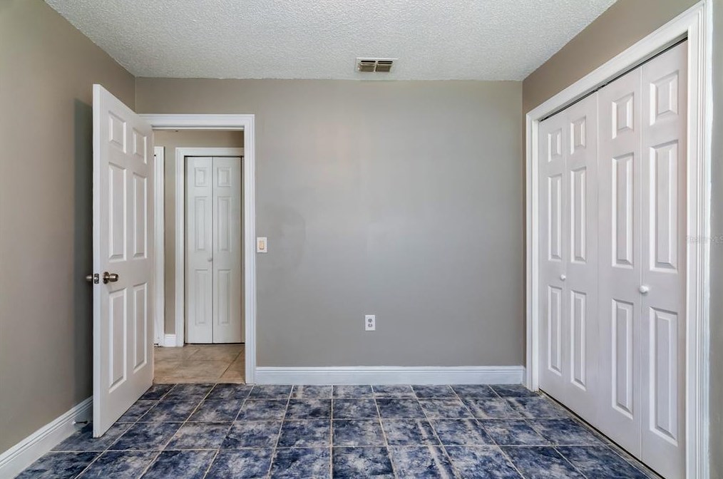 7125 Clarcona Ocoee Rd, Orlando FL 32818-1227 exterior