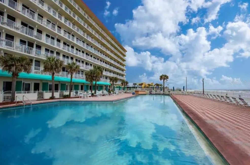 701 S Atlantic Ave #315, Daytona Beach, FL 32118