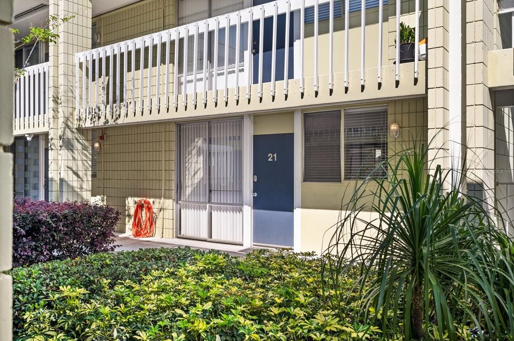 1301 Howard Ave, Tampa FL  33606-3145 exterior