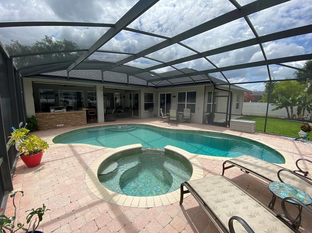 224 Hazeltine Dr, De Bary, FL 32713