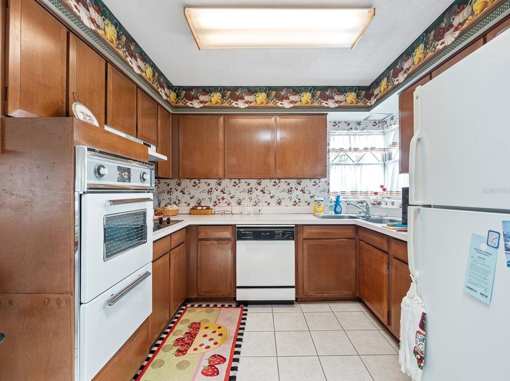 4702 Raymar Dr, Orlando FL  32839-1369 exterior