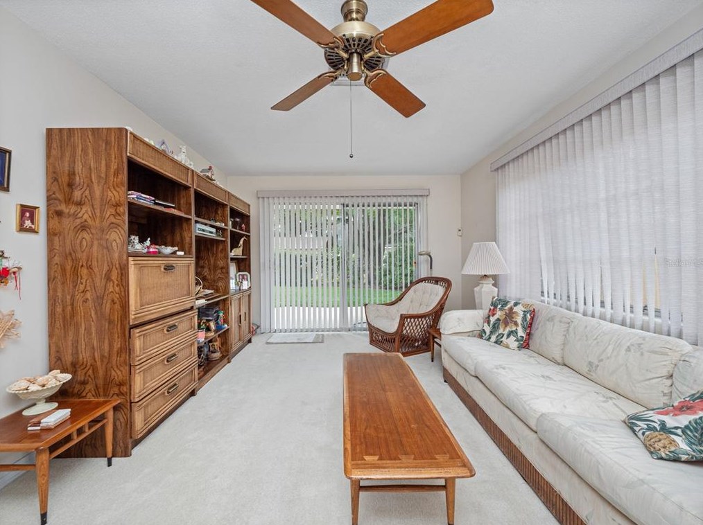 4702 Raymar Dr, Orlando FL  32839-1369 exterior