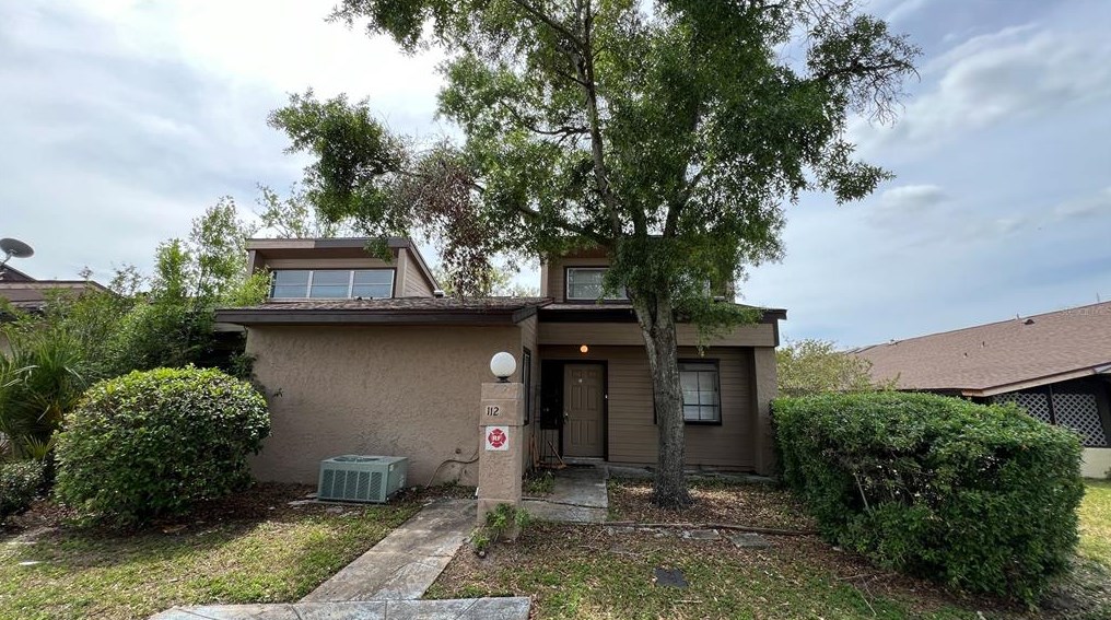 112 Dahlia Village Cir, Orlando, FL 32807-3204