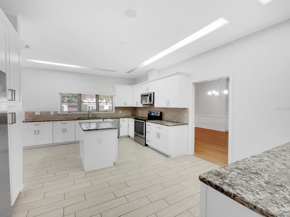 211 Fairway Dr, Grenelefe, FL 33844-8888