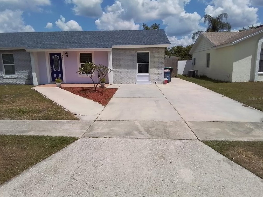 7971 Killian Dr, Orlando, FL 32822-7668